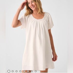 NWT Faherty Annabelle Dress.  Size Medium. Whisper white.